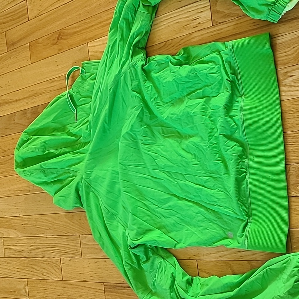 Lululemon Jacket - Picture 3 of 4